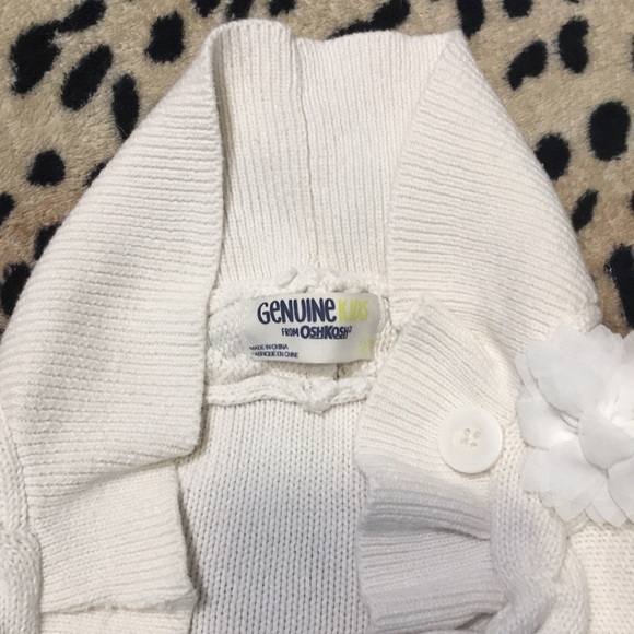 Newborn  Sweater-beauty for infant6-Mths! - Picture 3 of 7